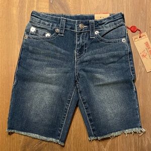 New w/tags True Religion shorts boys